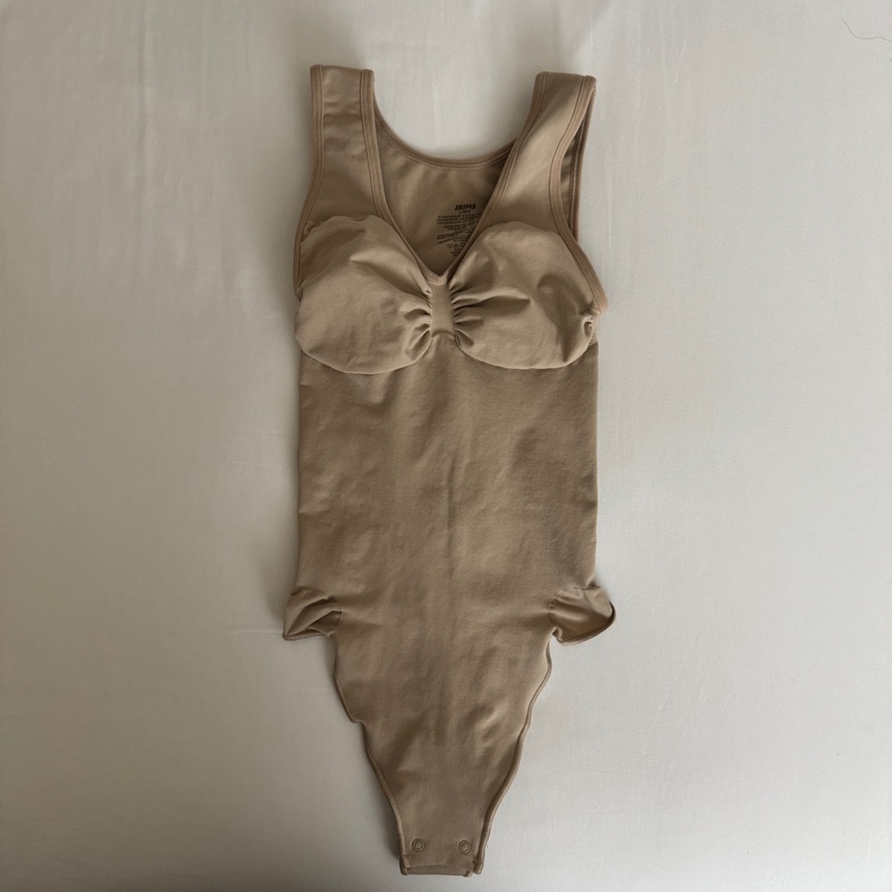 SKIMS seamless sculpt thong bodysuit size L